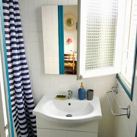 Comme Un Petit - Totalement Independant - Entree Autonome * Prades (Pyrenees-Orientales)