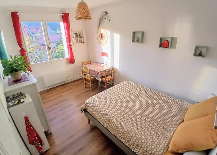 Lägenhet Comme Un - Paisible Et Autonome - Proche Centre Prades (Pyrenees-Orientales)